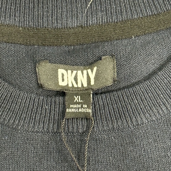 Men's DKNY XL 46 - 48 Crewneck Sweater Navy Blue Logo Lorimer Long Sleeve NWT - Picture 9 of 11